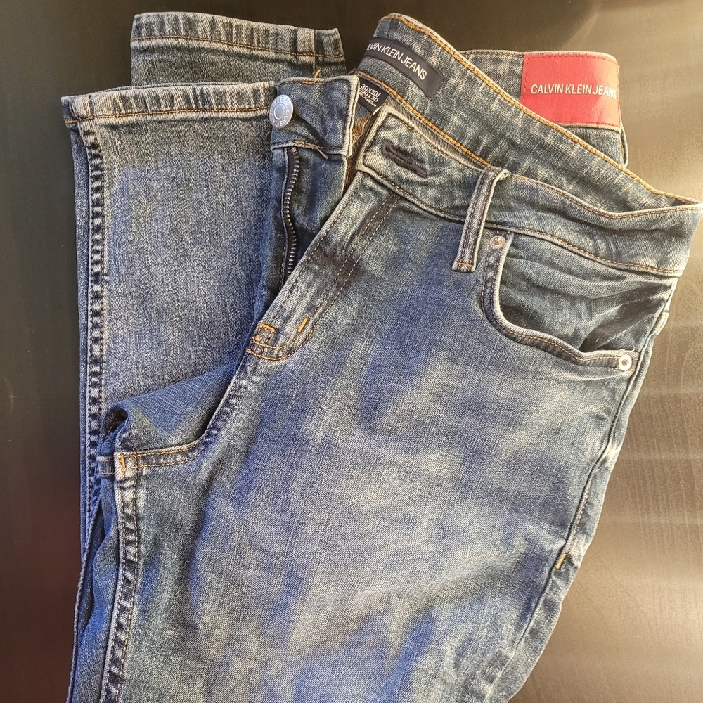 Calvin Klein Jeans, Size 30x30